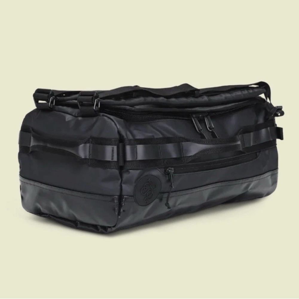 Baboon to The Moon Mini Go Bag 32L Black Travel Bag